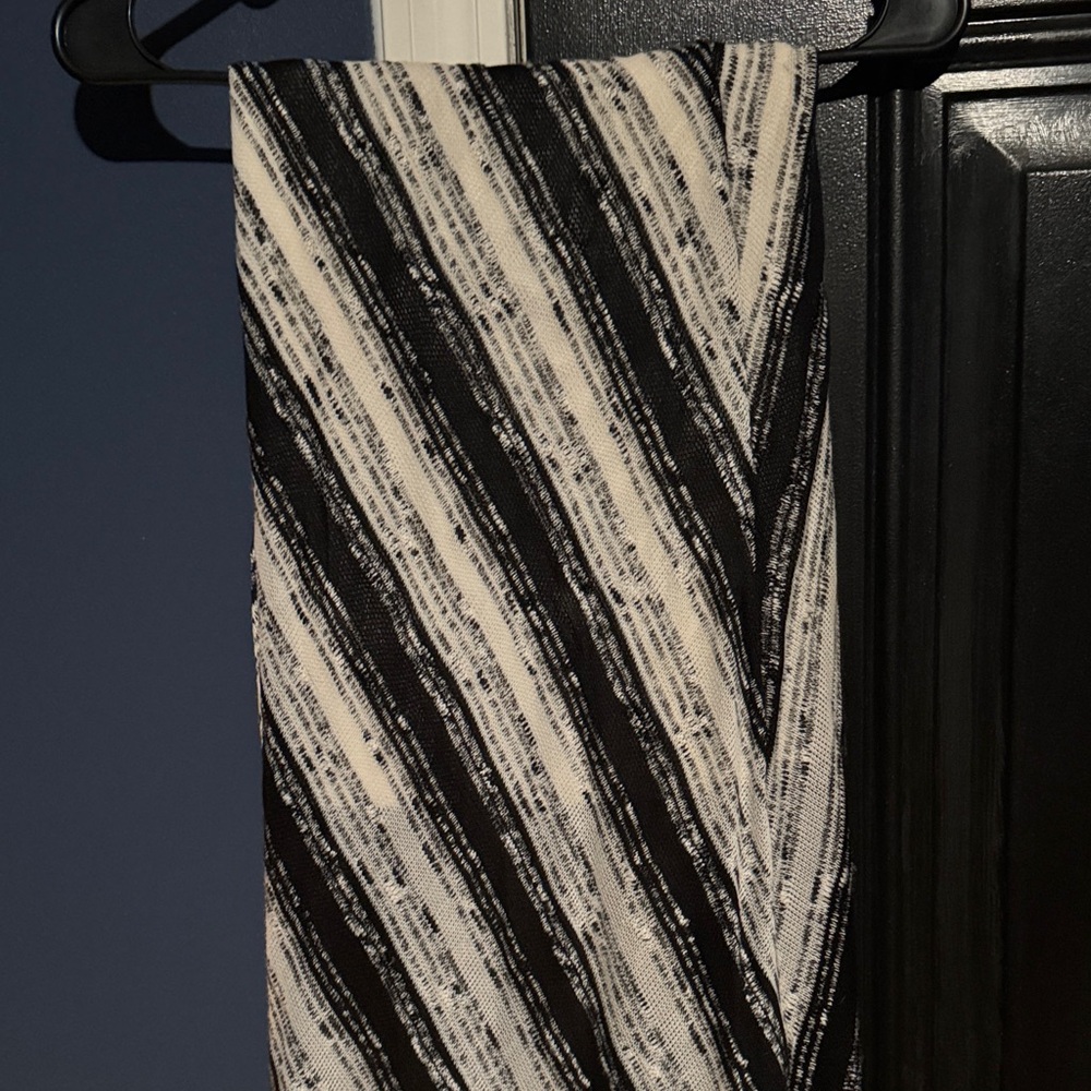 New Directions Black and White Maxi Skirt